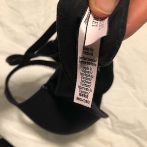 VICTORIA’S SECRET VS PERFECT SHAPE BLACK 36C